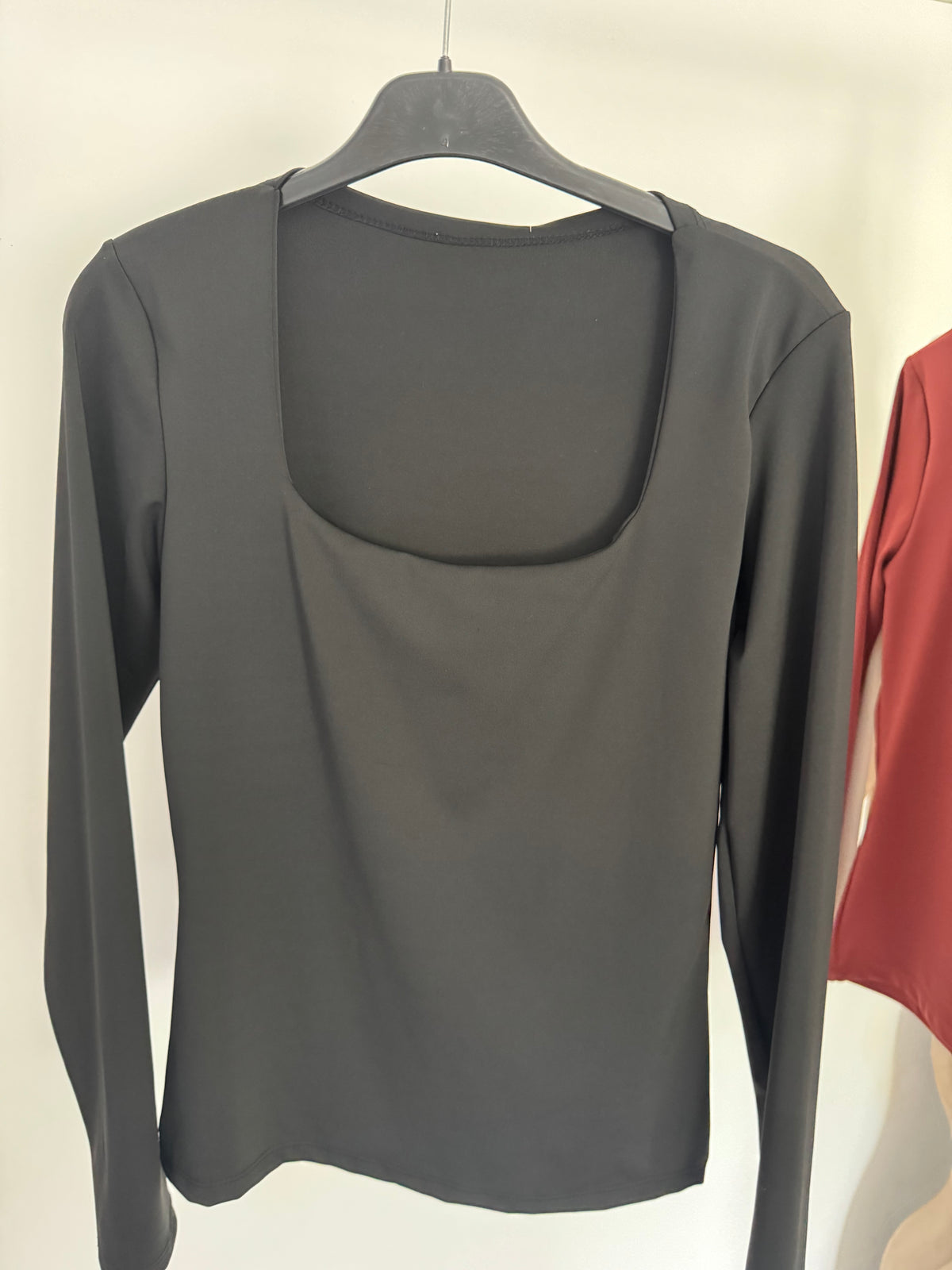 Camiseta escote cuadrado