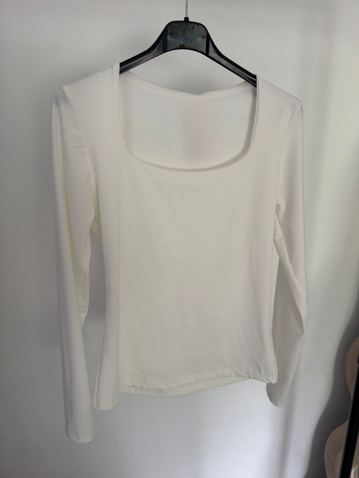 Camiseta escote cuadrado
