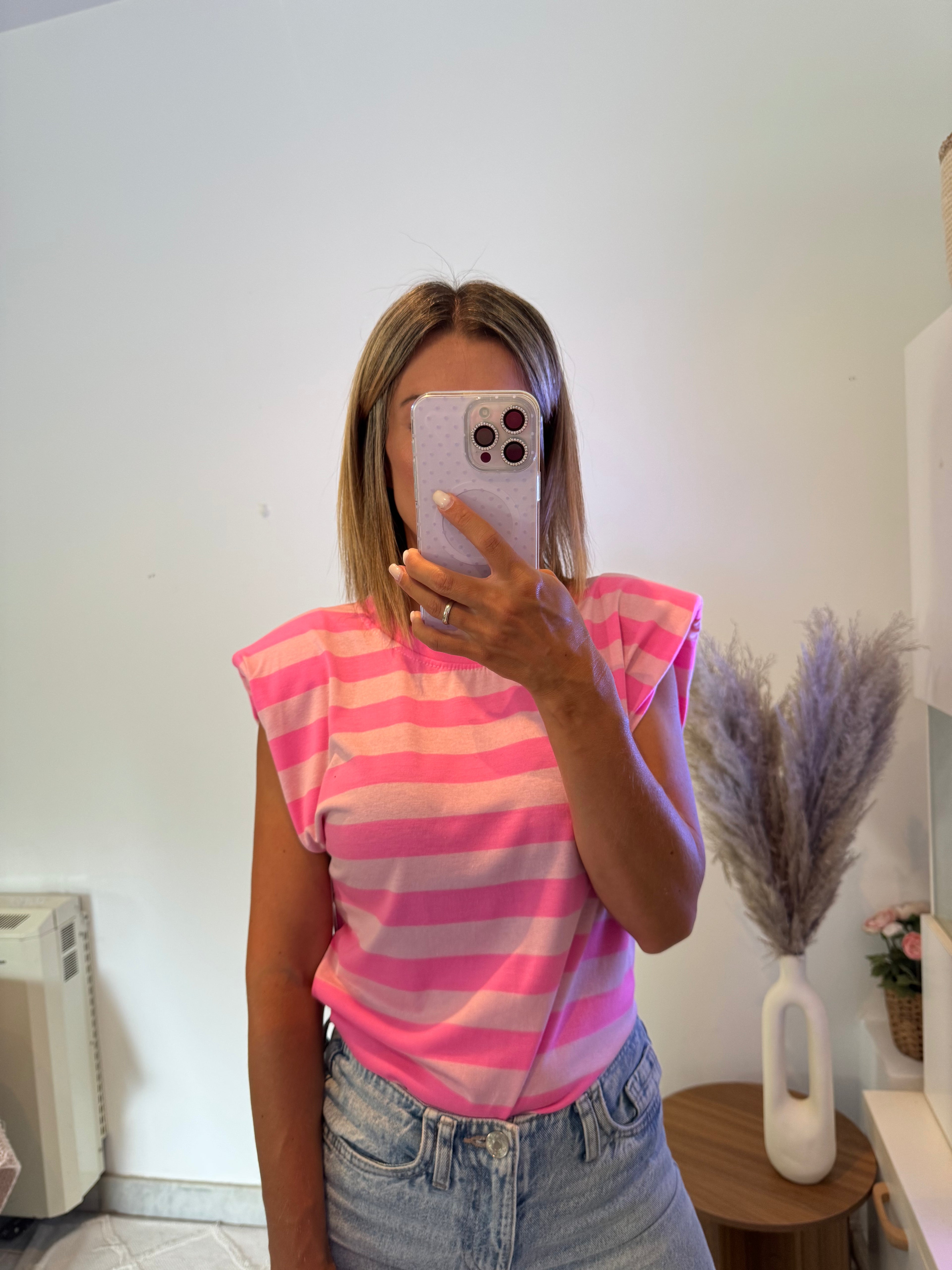 Camiseta hombreras rosa